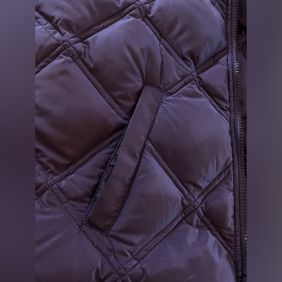 EDDIE BAUER Vintage Women’s Petite M Quilted Goose Down Purple Plum Vest N236 - Picture 10 of 12